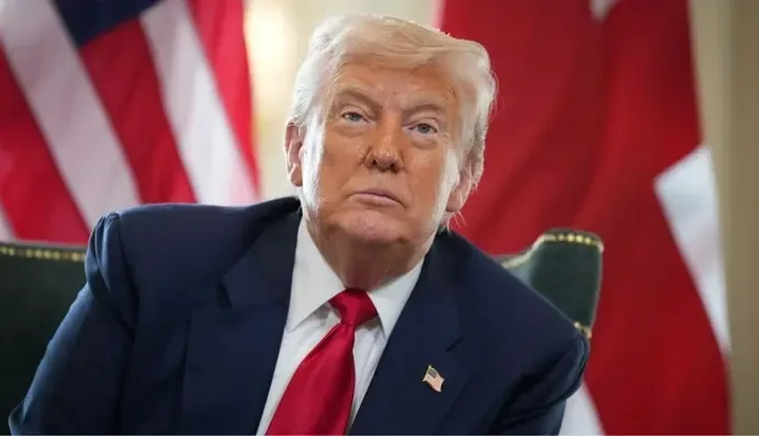 Трамп заявив про небажання мати справи із Зеленським через переговори