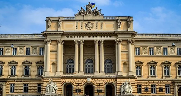 40 першокурсників Львівського університету ім. Франка одержуватимуть стипендію Президента України за НМТ. Прізвища