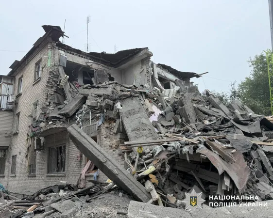 Зеленський повідомив про 12 загиблих і 14 поранених у Запоріжжі