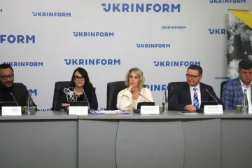 У Києві презентували збірку вчительських практик «Чого нема в підручнику»