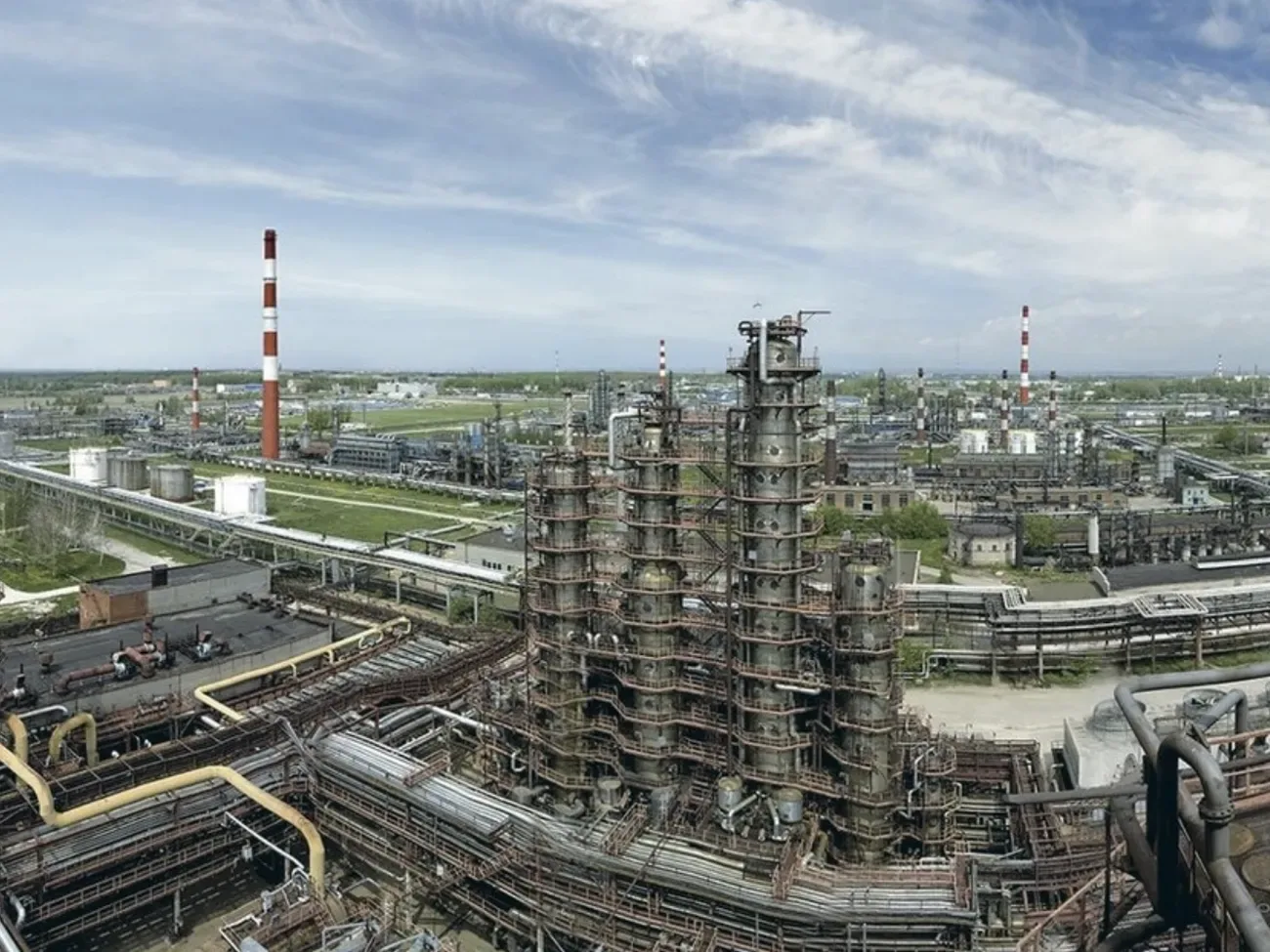 НПЗ, який постачає пальне до Москви, зупинив переробку нафти після атаки дронів