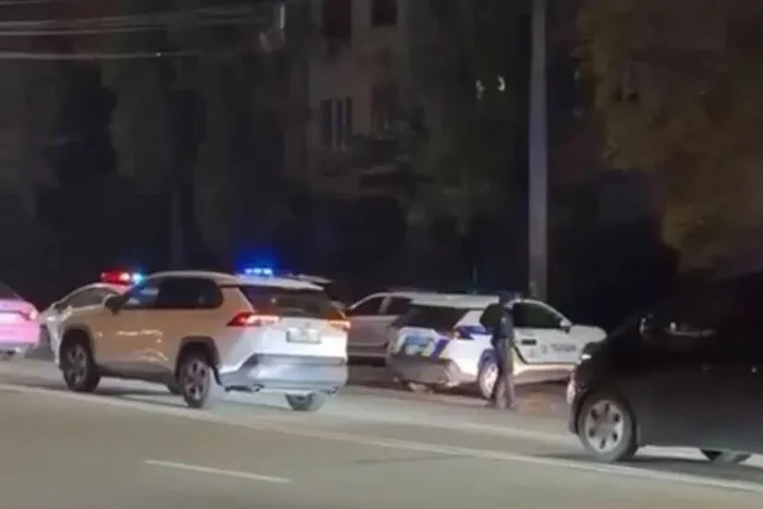 Стрілянина в Печерському ТЦК: з'явилися нові деталі про зброю та стан поранених