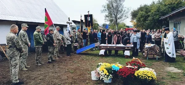 На Волині поховали захисника Романа Шишка, який помер під час бойового завдання (фото)