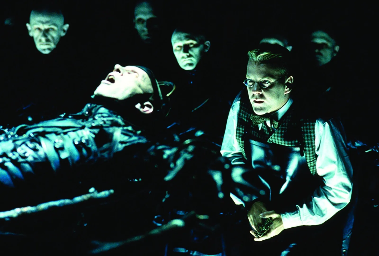 Темне місто (Dark City)&nbsp;1998