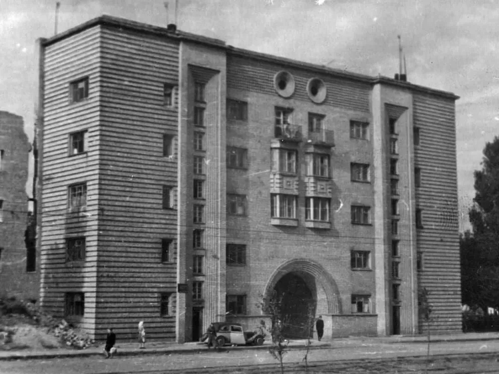 Будинки-вставки Запоріжжя. Історія Соцміста.