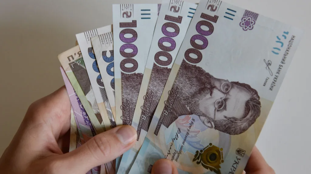 В Івано-Франківську через блокування платежів Казначейством виникли проблеми із зарплатами та підготовкою до опалювального сезону