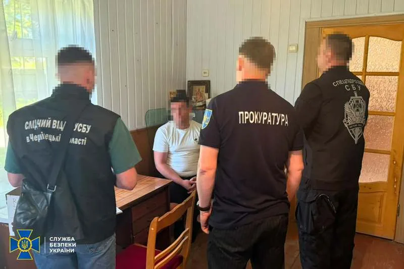 Деревину на десятки мільйонів вивозили з держпідприємства на Буковині