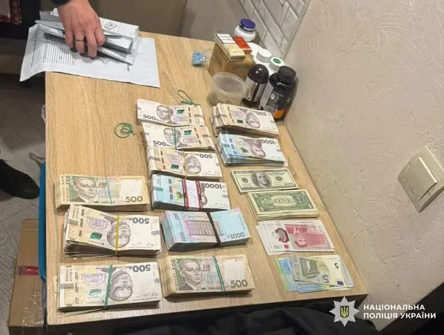 На Львівщині викрили вирощування конопель та мережу збуту канабісу
