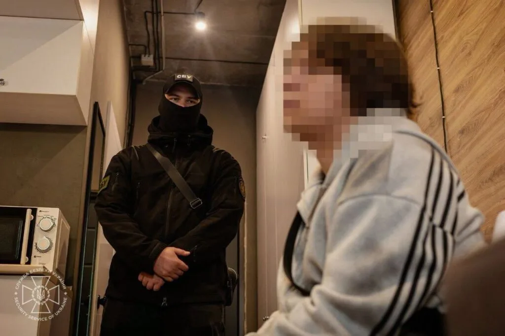 Наводив дрони на Одесу та готував теракт у Києві: у столиці затримали 18-річного одесита