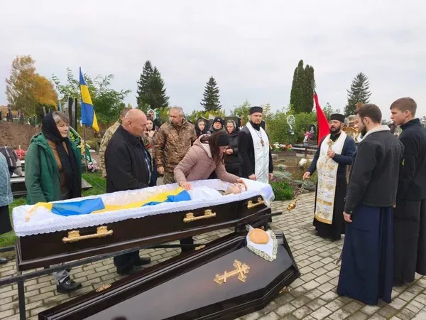 Пережив пекло полону, але серце зупинилося в лікарні:&nbsp;на Волині попрощалися з воїном Вадимом Яковським (фото)