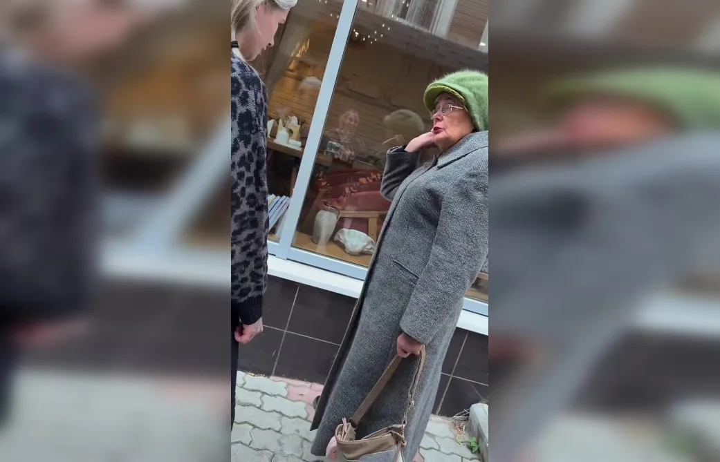 "Он воюет": россиянка перепутала персонажа из "Гарри Поттера" с Путиным и пригрозила вызвать полицию (видео)