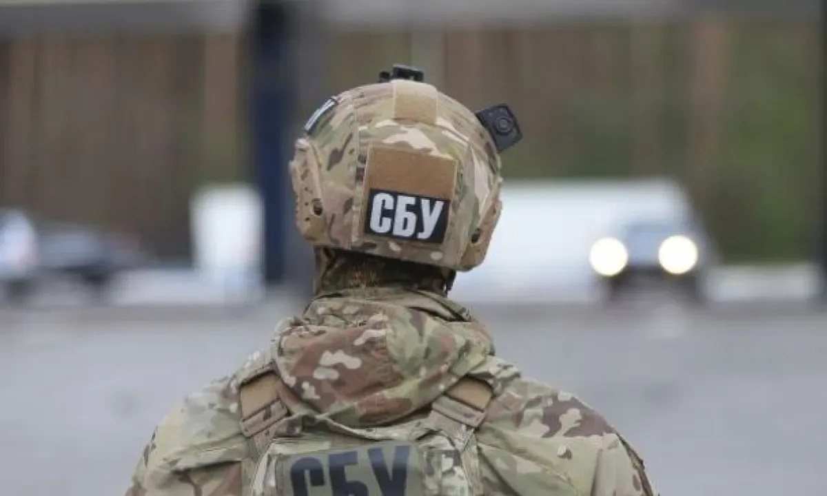 Отравила, потом задушила в трансляции для куратора ФСБ: 14-летняя девочка убила военнослужащего ВСУ