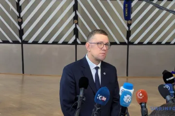 Естонія наполягає на припиненні видачі віз громадянам Росії