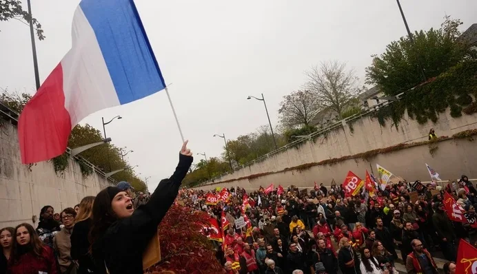 У Франції під час протестів затримали майже тисячу людей: є постраждалі