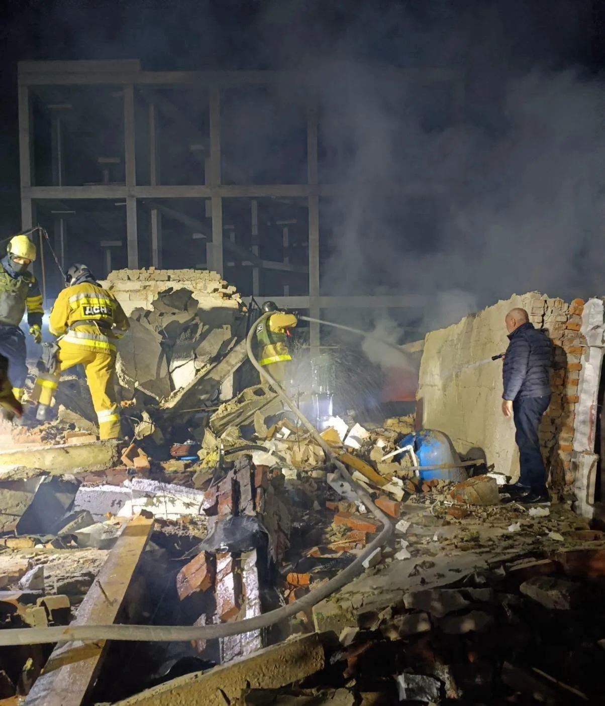 На зображенні може бути: вогонь