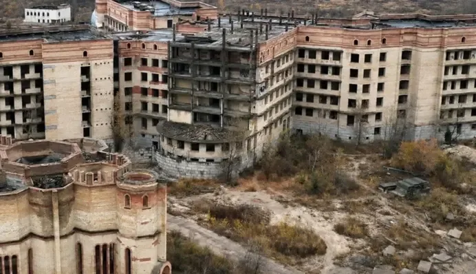 Прокуратура через суд повернула державі 150 тис. кв. м недобудованої лікарні у Києві: деталі