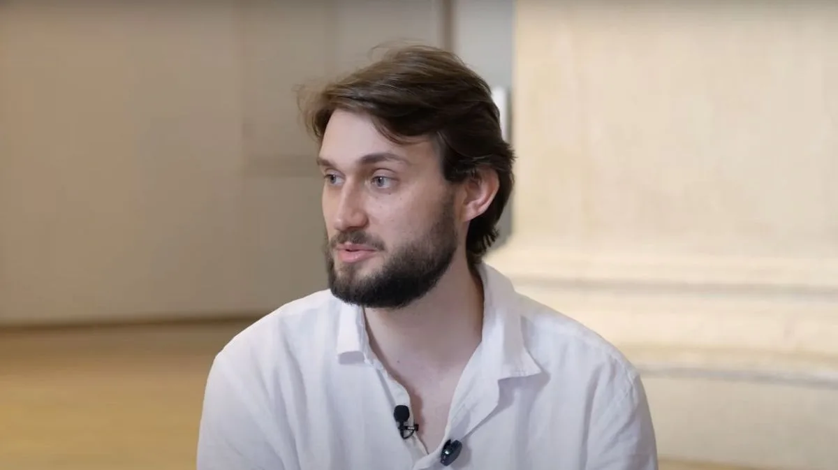 Зірка хору “Гомін” Вадим Яценко вдруге стане батьком: його дружина показала вагітний животик
