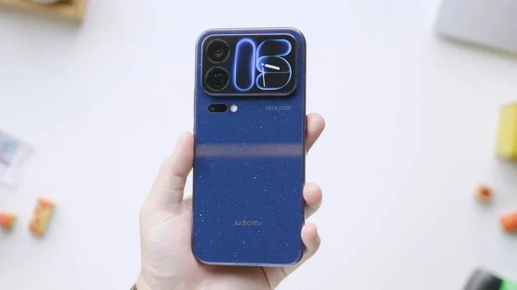Xiaomi 18 Pro Max телефон