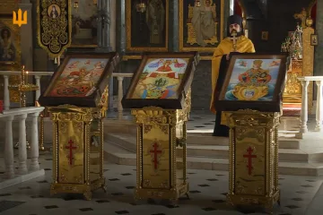 У Києво-Печерській лаврі освятили ікони для ЗСУ