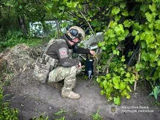 Окупанти РФ атакували поліцейських, які надавали медичну допомогу постраждалій на місці вибуху ФПВ-дрону