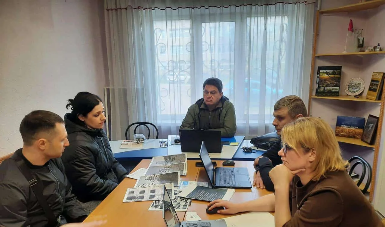 Переселенці з Мирнограда зможуть поспілкуватися з владою у Павлограді 7 жовтня: як долучитися