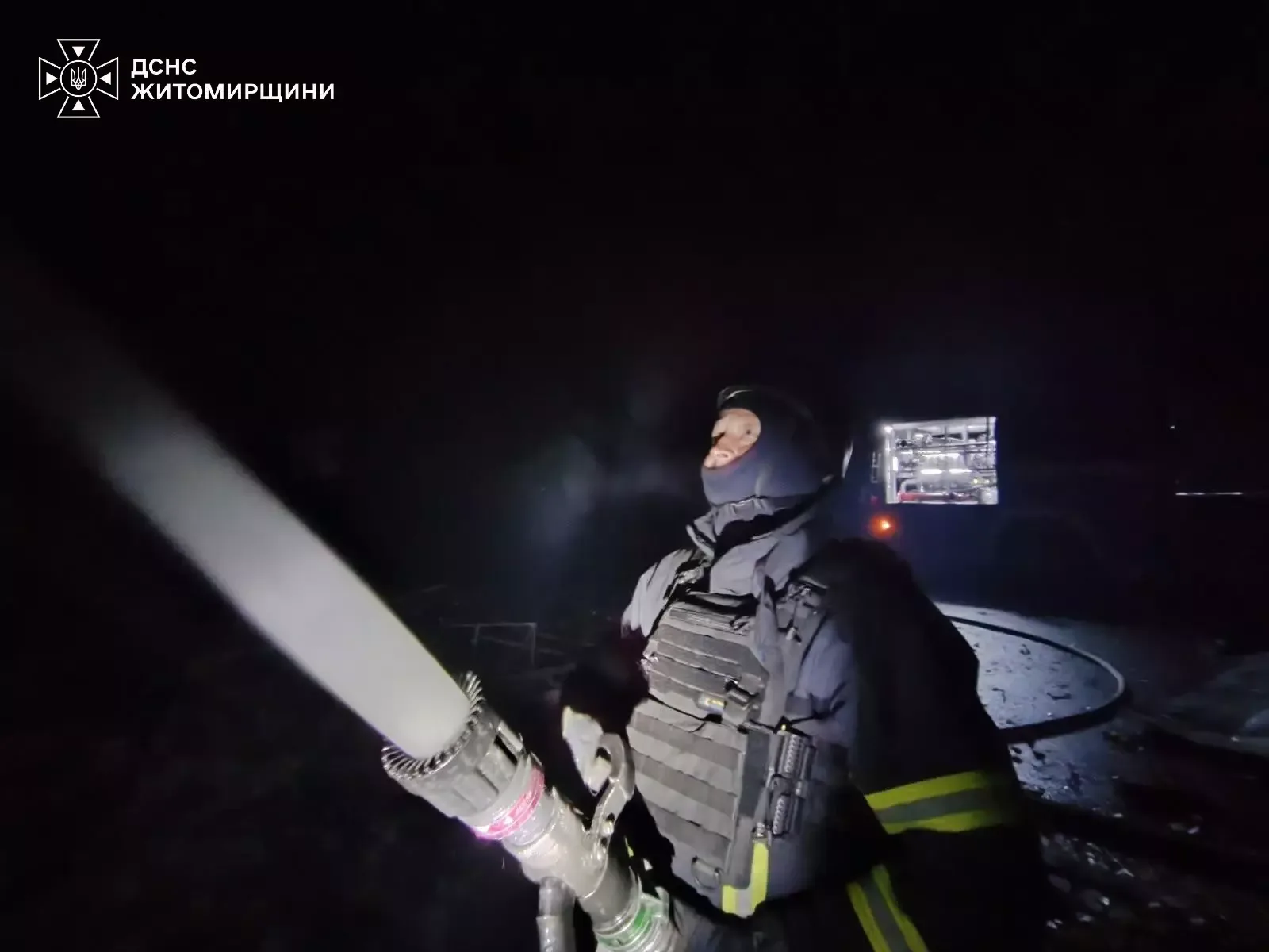 Робота рятувальників ДСНС Житомирщини на місці влучання
