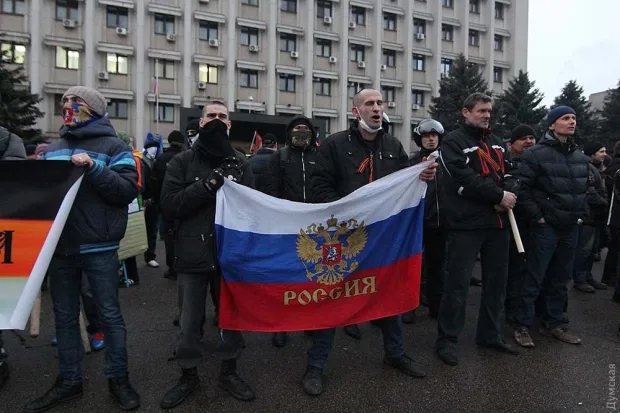 Готовили захват власти за деньги из рф и спровоцировали события 2 мая: беглого «президента одесской народной республики» будут судить вместе с боевиком и священником