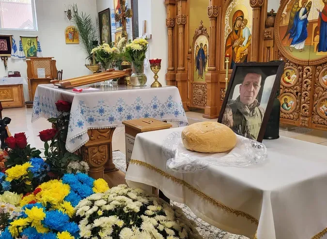 На Волині попрощаються з Героєм Віктором Савчуком (фото)