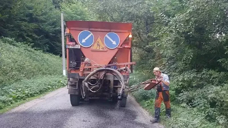 На Буковині підряд на утримання доріг за 735 млн грн отримала компанія з Тернополя