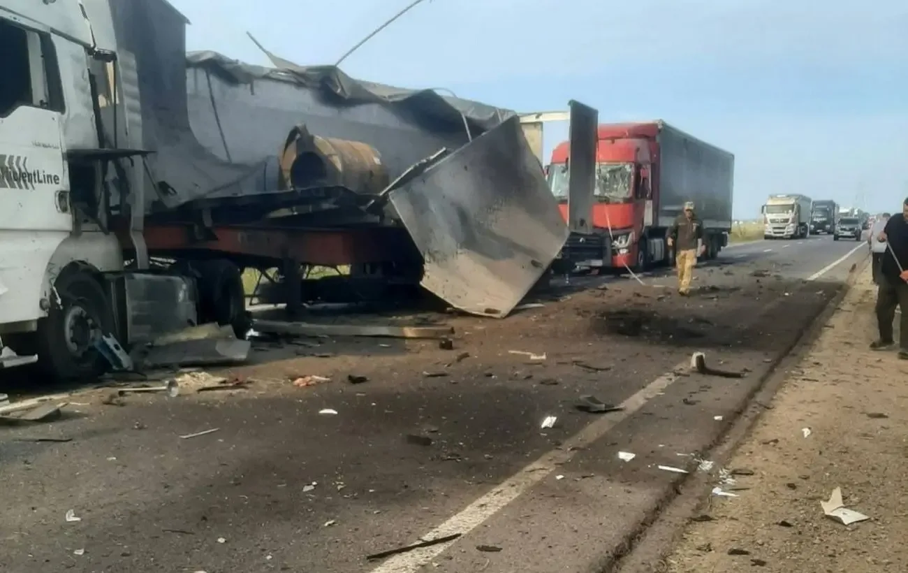 Росія вдарила по дорозі на Одещині: п’ятеро постраждалих, один вкрай важкий