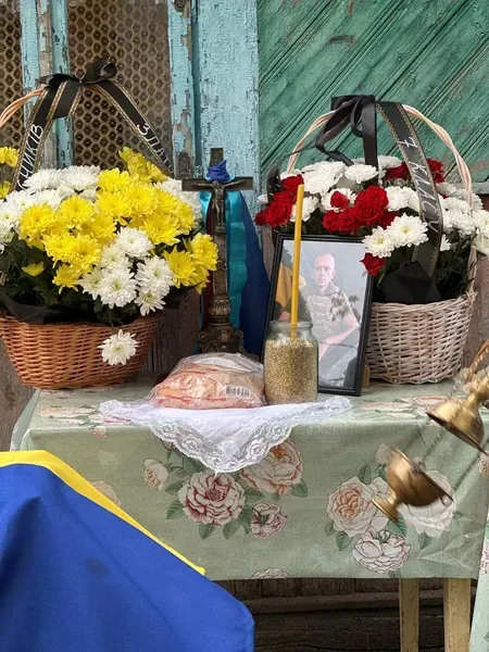 Помер від важкого поранення: на Волині попрощалися з Героєм Романом Лисюком (фото)