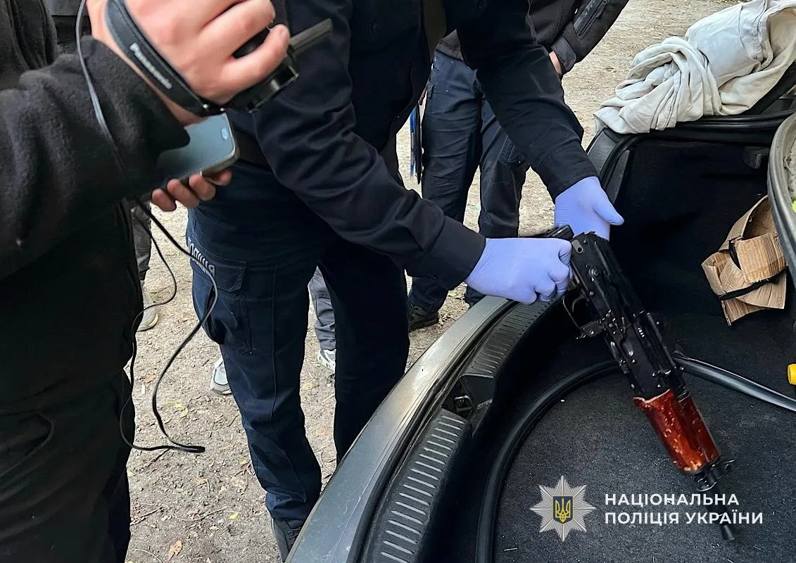 Понад 3,5 тисячі набоїв і шість одиниць зброї: у Дніпрі викрили торговця - 15.10.2026