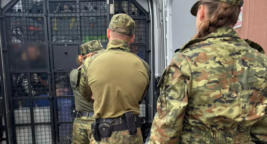Польские военные попали в больницу после получения посылки из Германии: что известно