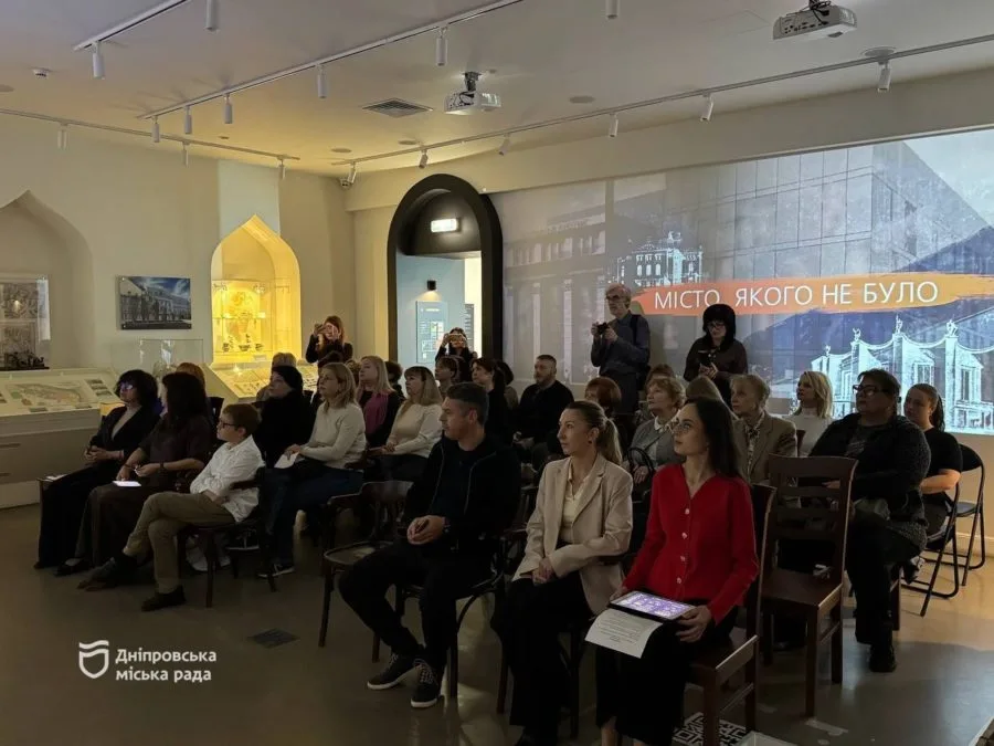 Понад 100 років музичної історії Дніпра — в одному місці: у мегаполісі презентували віртуальний музей дитячої музичної школи № 1 - 22.10.2026