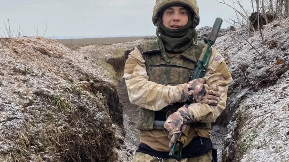 З Польщі — на війну, від червоної кофти — до командира взводу: історія «Мухомора» 