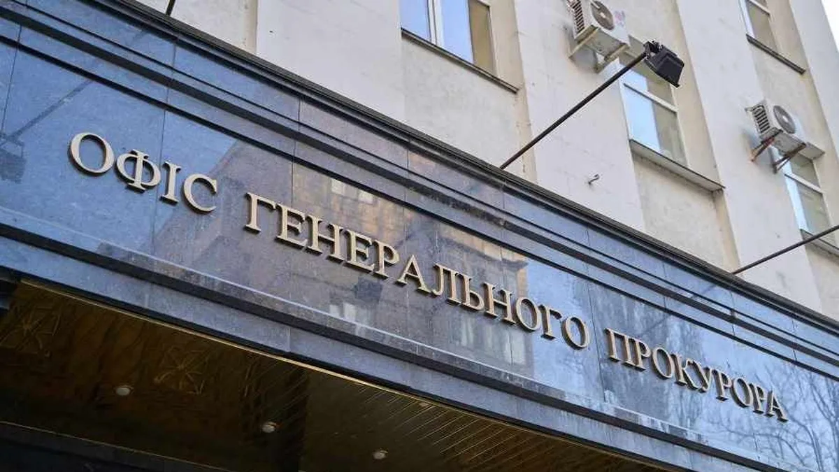 Директору підприємства повідомлено про підозру у продажі 15 авто, ввезених для ЗСУ – прокуратура