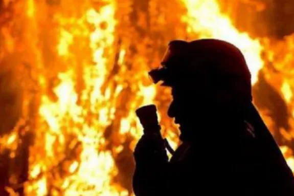 На Косівщині під час пожежі врятували жінку