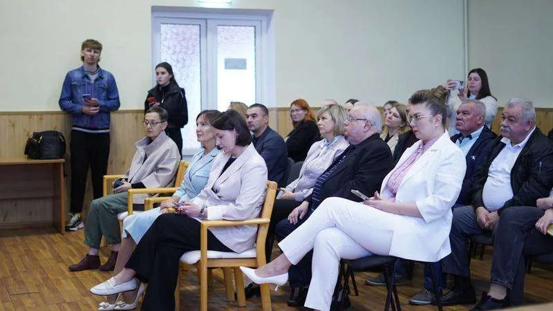 Чернівецька лікарня відтепер має власну сонячну станцію: скільки служитиме та хто допоміг облаштувати