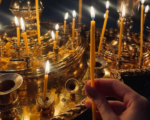 Дмитрівська батьківська субота 2026: історія дня, традиції та правила поминання