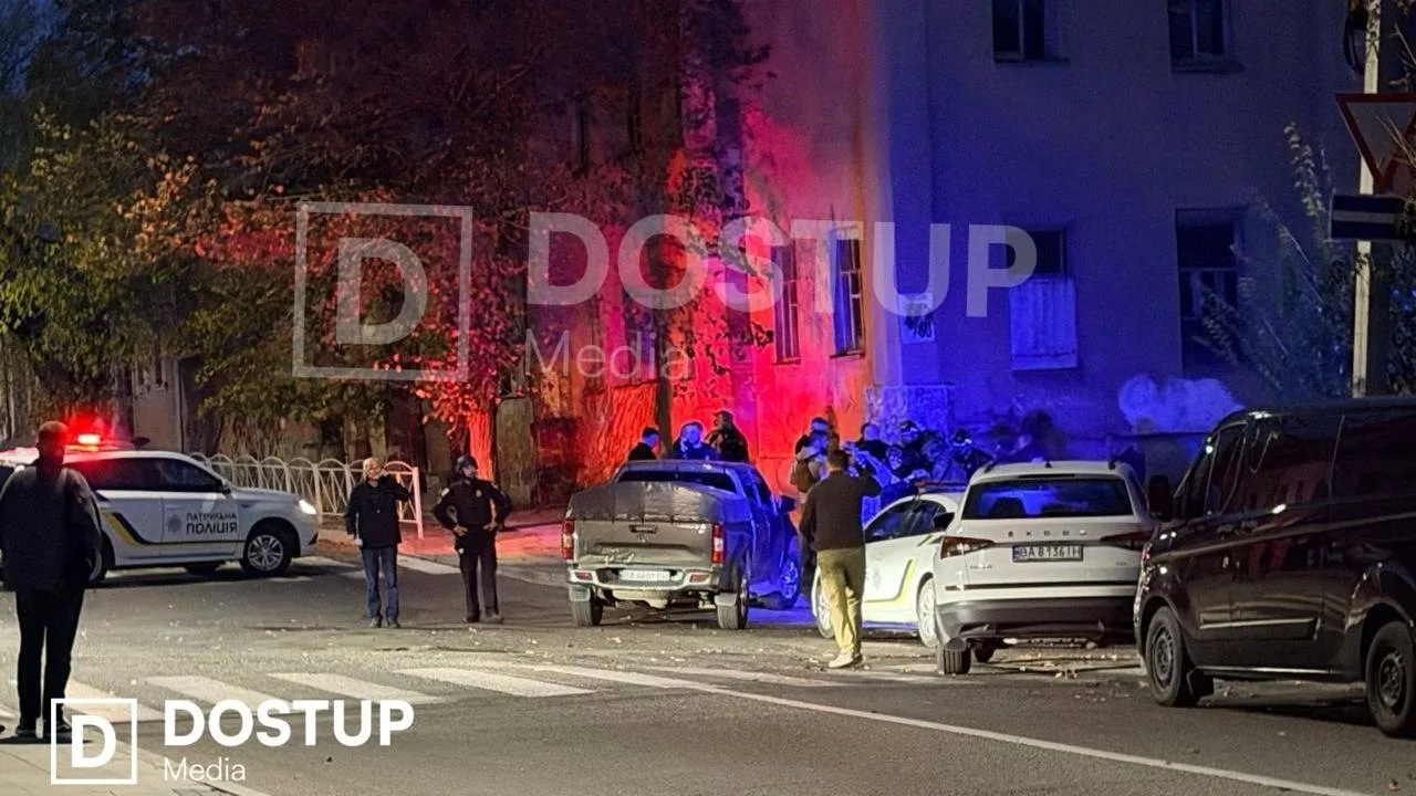 У Кропивницькому затримали зловмисника, який кидав гранати та стріляв у поліцейських