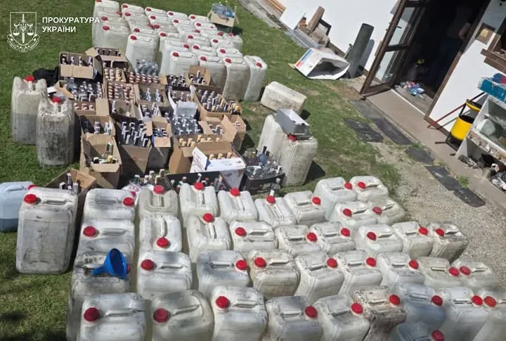 На Львівщині судитимуть чоловіка за підпільне виготовлення алкоголю