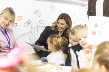 Зеленська у Всесвітній день здорового харчування відвідала дитячий садок і ліцей на Київщині