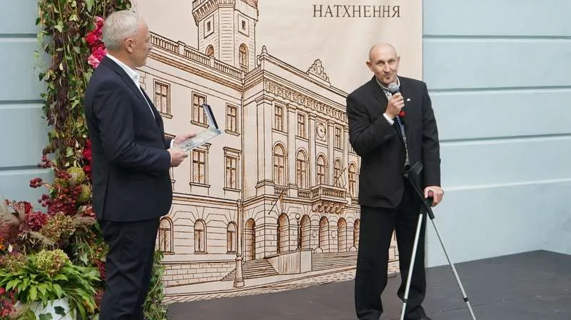Що відбувається у центрі Чернівців зараз: фоторепортаж з Дня міста