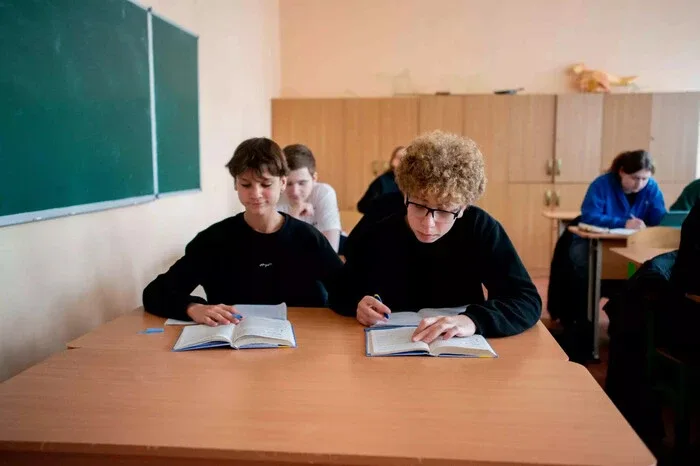 «Дайте графік обстрілів». Українців обурила нова рекомендація Міносвіти для шкіл