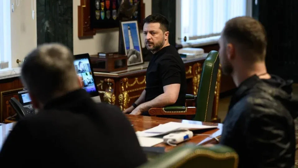 Удар балістикою з касетними боєголовками: Президент розповів деталі ворожої атаки на історичний центр Києва 
