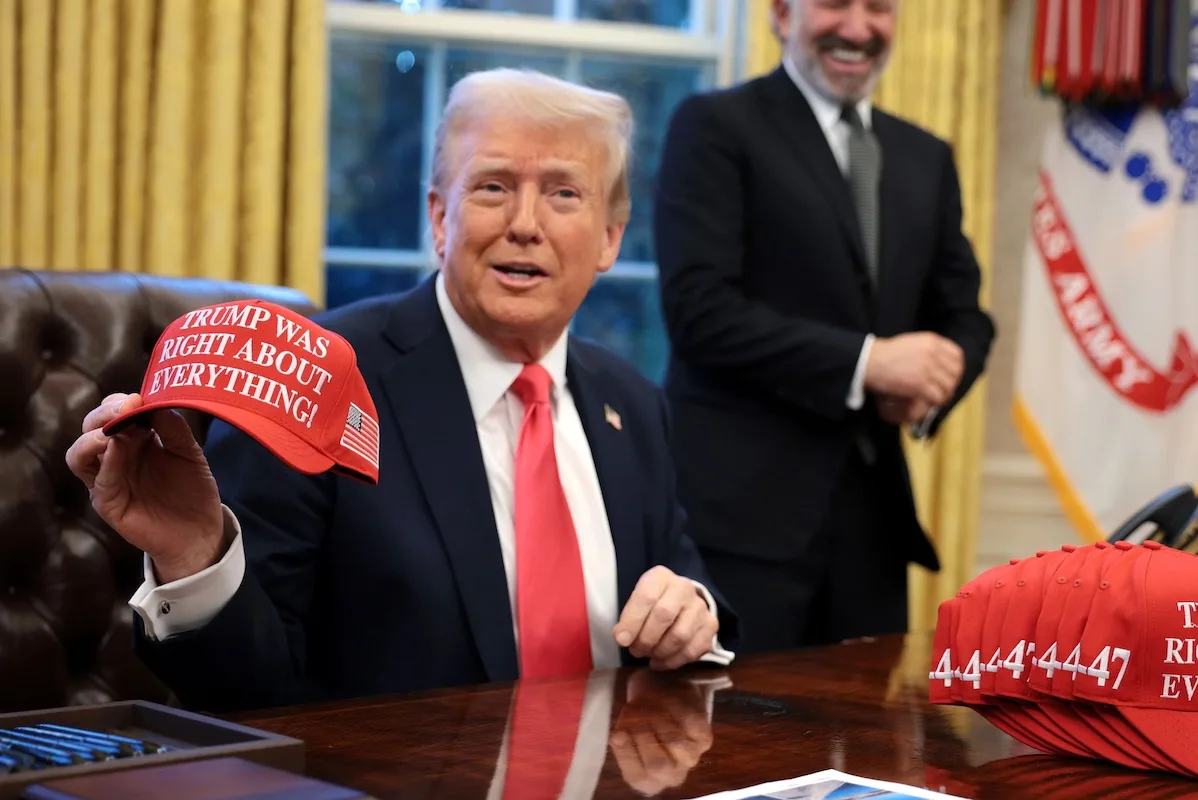 Трамп заявив, що тварини стрибають на сонячні панелі та підсмажуються заживо