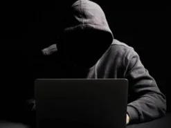 Ексміністерка Франції заявила про спроби шпигунської атаки на її телефон