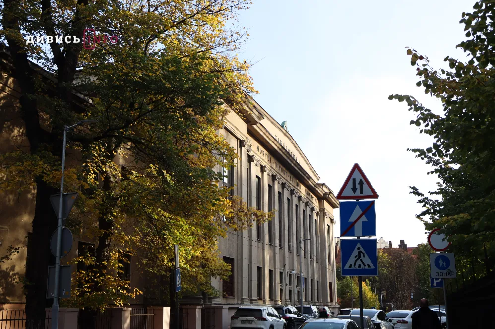 Мандруємо вулицями Львова: добірка осінніх світлин міста - 20