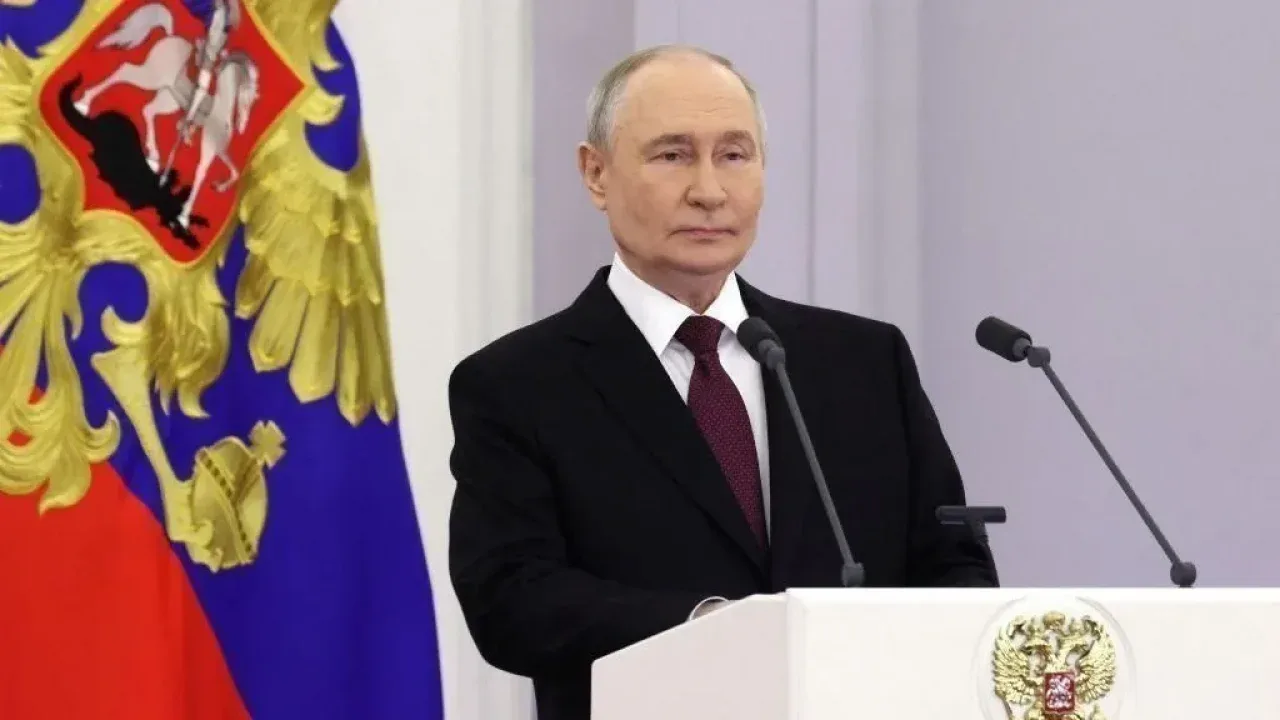 Прем’єр-міністр Норвегії спростував акценти Financial Times щодо його розмови з путіним