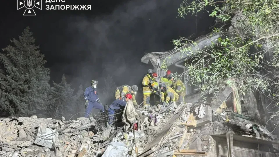 20 людей загинули через авіаудар по Запоріжжю: завершені пошуково-рятувальні роботи 
